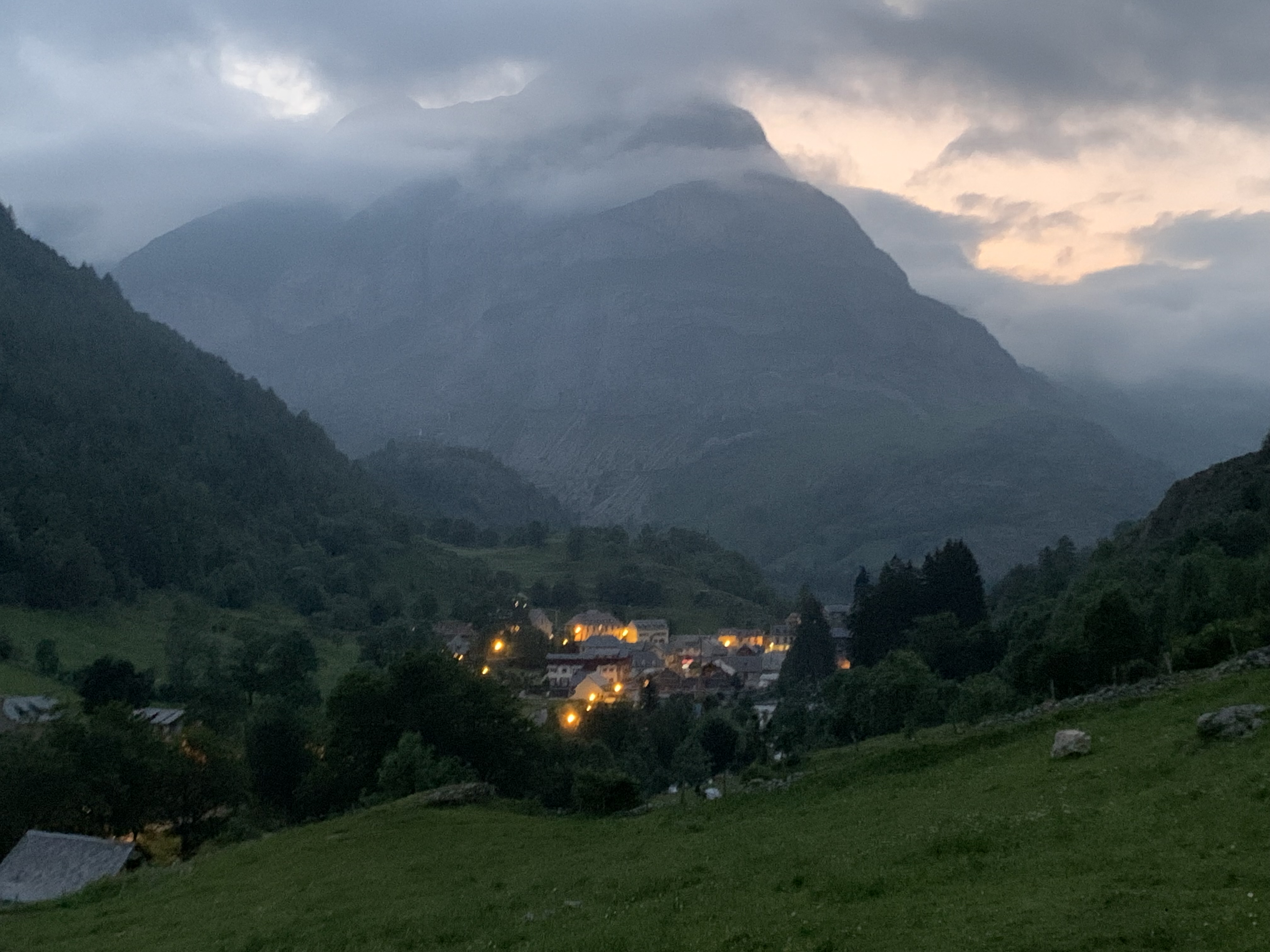 Gavarnie village 