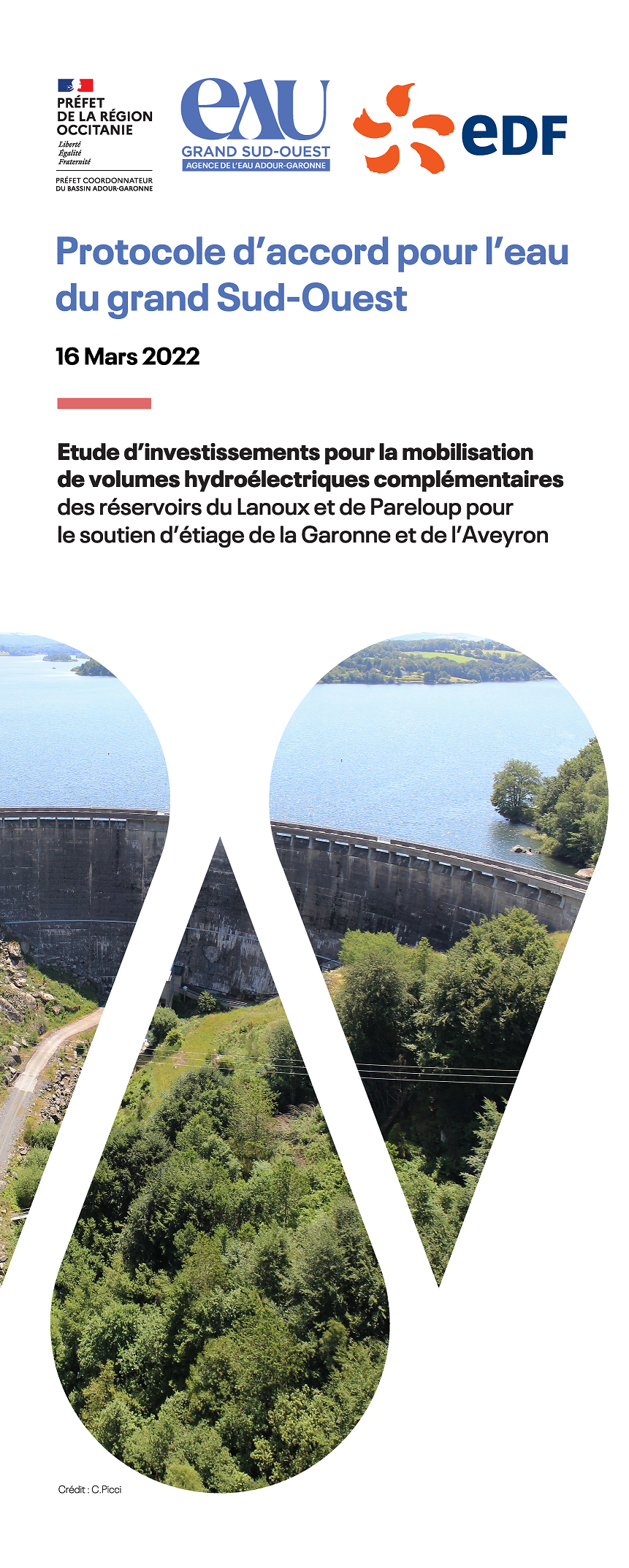 Kakémono 1 : signature protocole d'accord